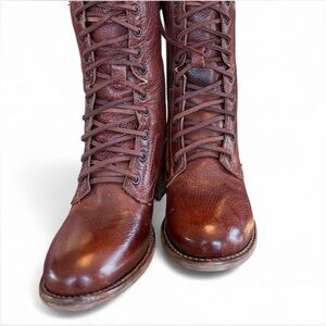 Freebird Wine Grany 🦄🦄 size 7 
Never worn